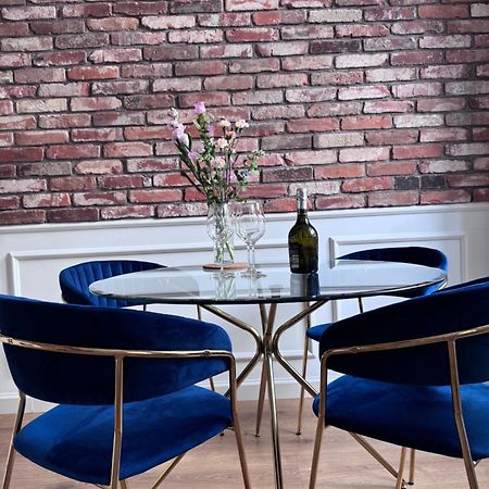 Apartament Przy Bulwarze Wroclaw Ngoại thất bức ảnh